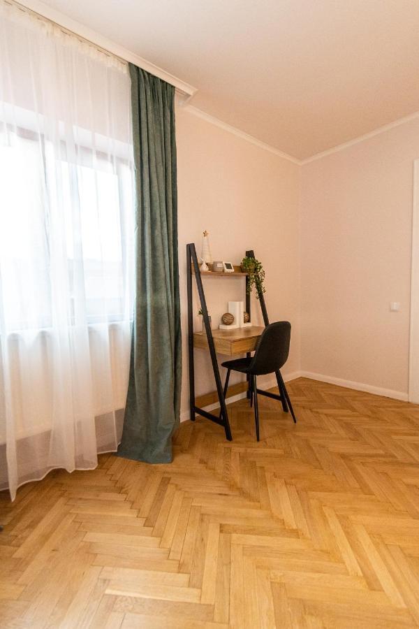 Castel'Or Residence Брашов Екстер'єр фото